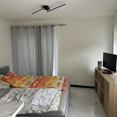 Neu Renoviertes Haus Mit Großer Terrasse Und Garten * Königs Wusterhausen