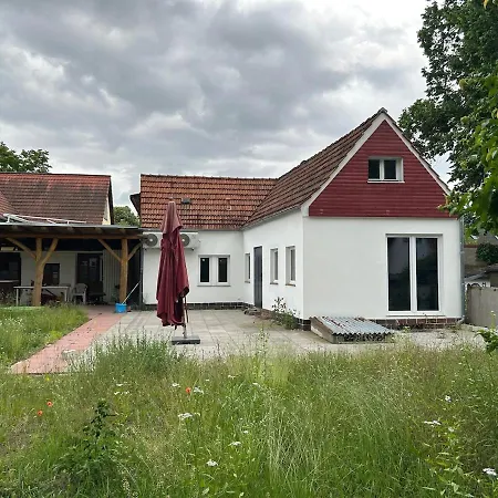 아파트 Neu Renoviertes Haus Mit Grosser Terrasse Und Garten 코니그스부슈터하우젠