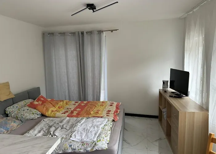 Neu Renoviertes Haus Mit Grosser Terrasse Und Garten * Königs Wusterhausen